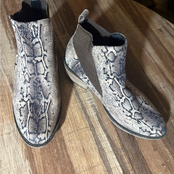 Snakeskin Ankle Boots - Picture 1 of 4
